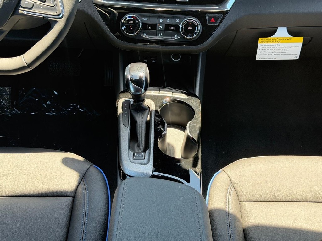 Buick Envista Vehicle Image 09