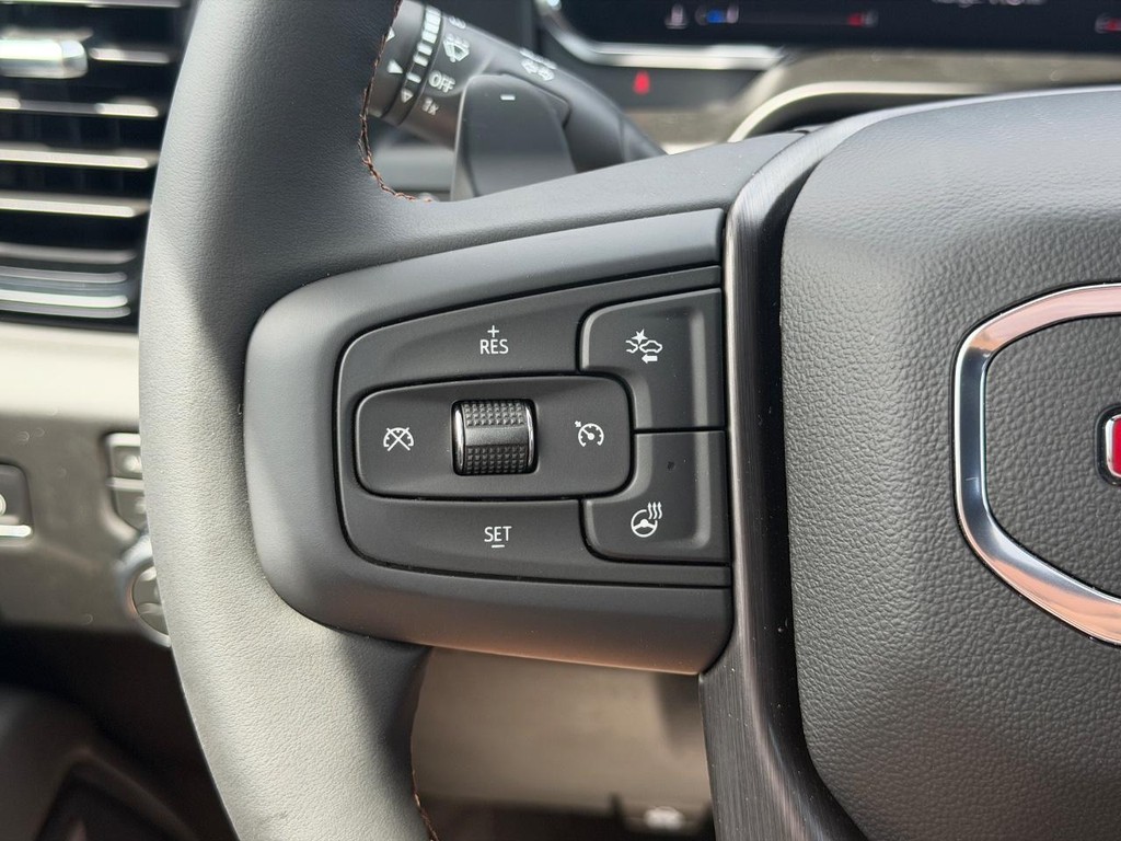 GMC Sierra 1500 Vehicle Image 12