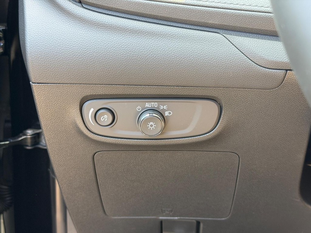 Buick Encore GX Vehicle Image 10