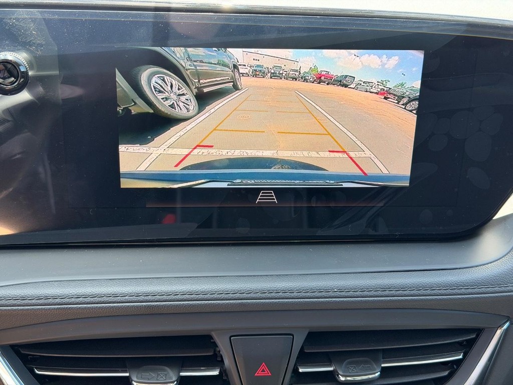 Buick Encore GX Vehicle Image 13