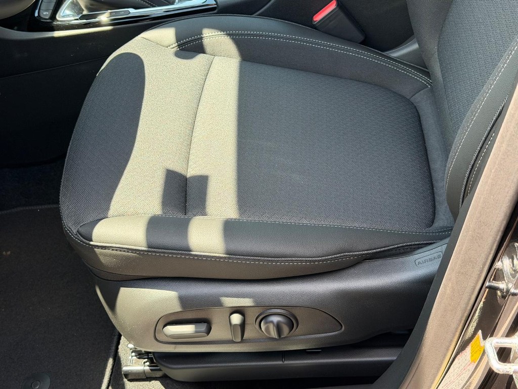 Buick Encore GX Vehicle Image 15