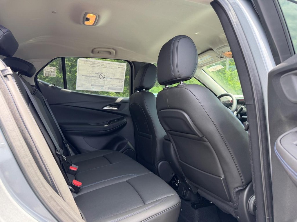 Buick Encore GX Vehicle Image 04