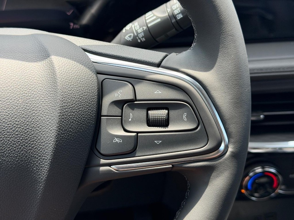 Buick Encore GX Vehicle Image 11