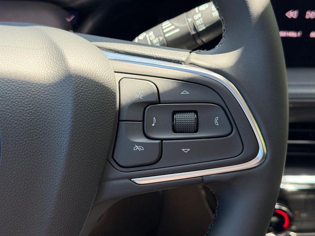 Buick Encore GX Vehicle Image 12
