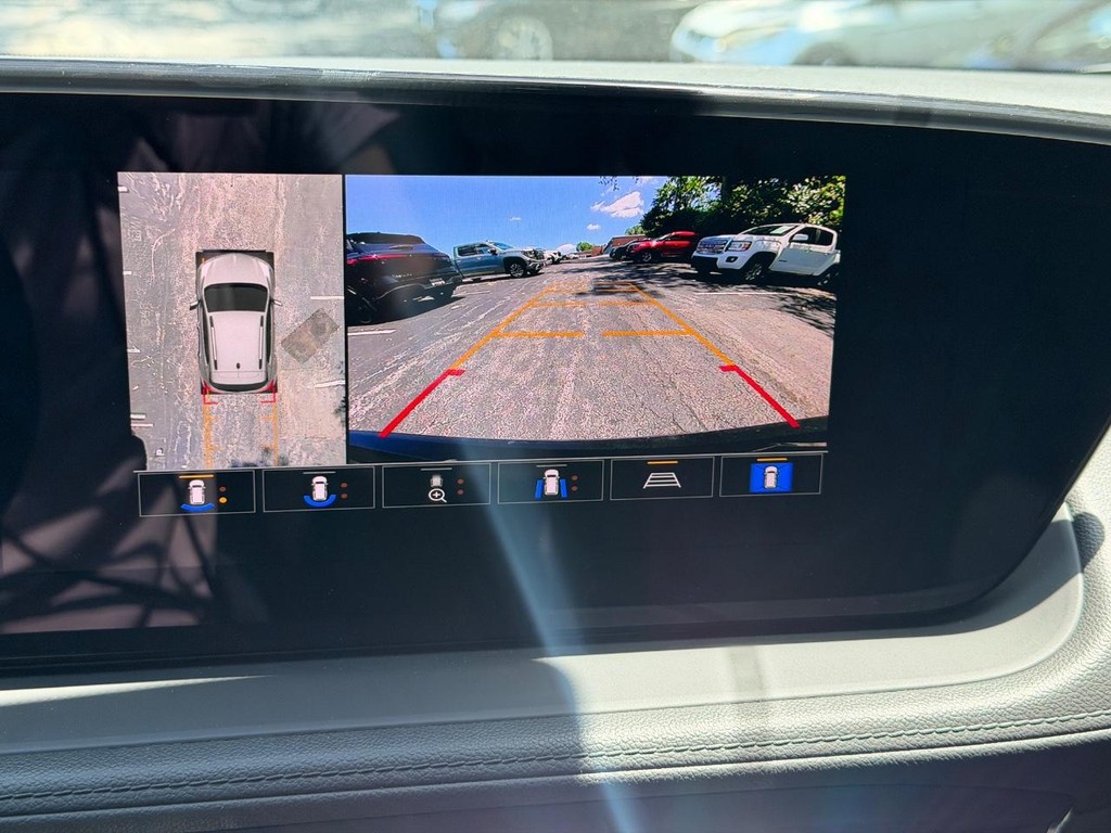 Buick Encore GX Vehicle Image 13