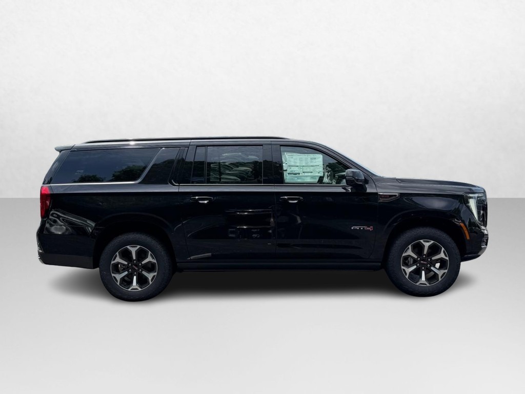 GMC Yukon XL Vehicle Image 02
