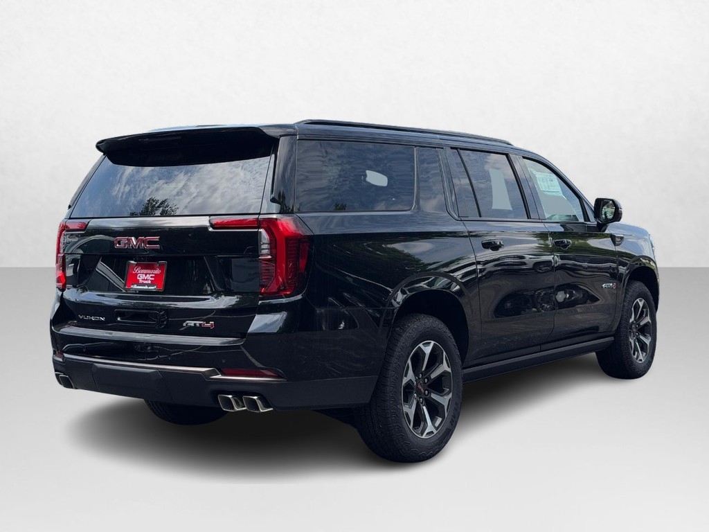 GMC Yukon XL Vehicle Image 03
