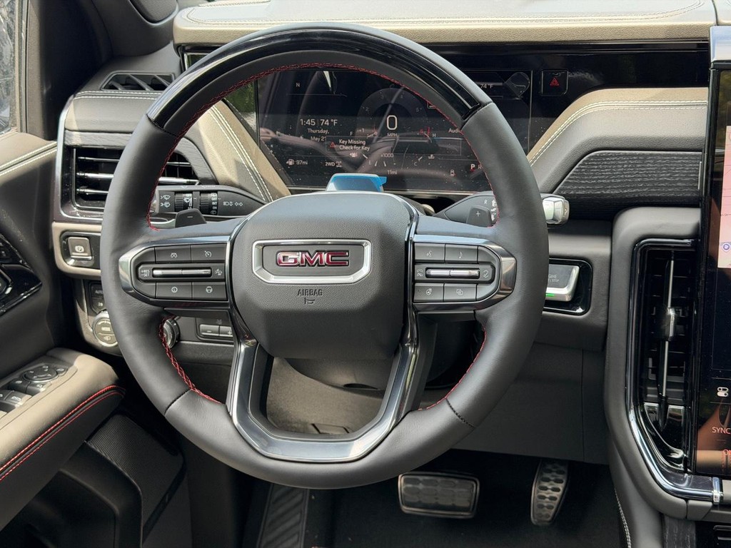 GMC Yukon XL Vehicle Image 09