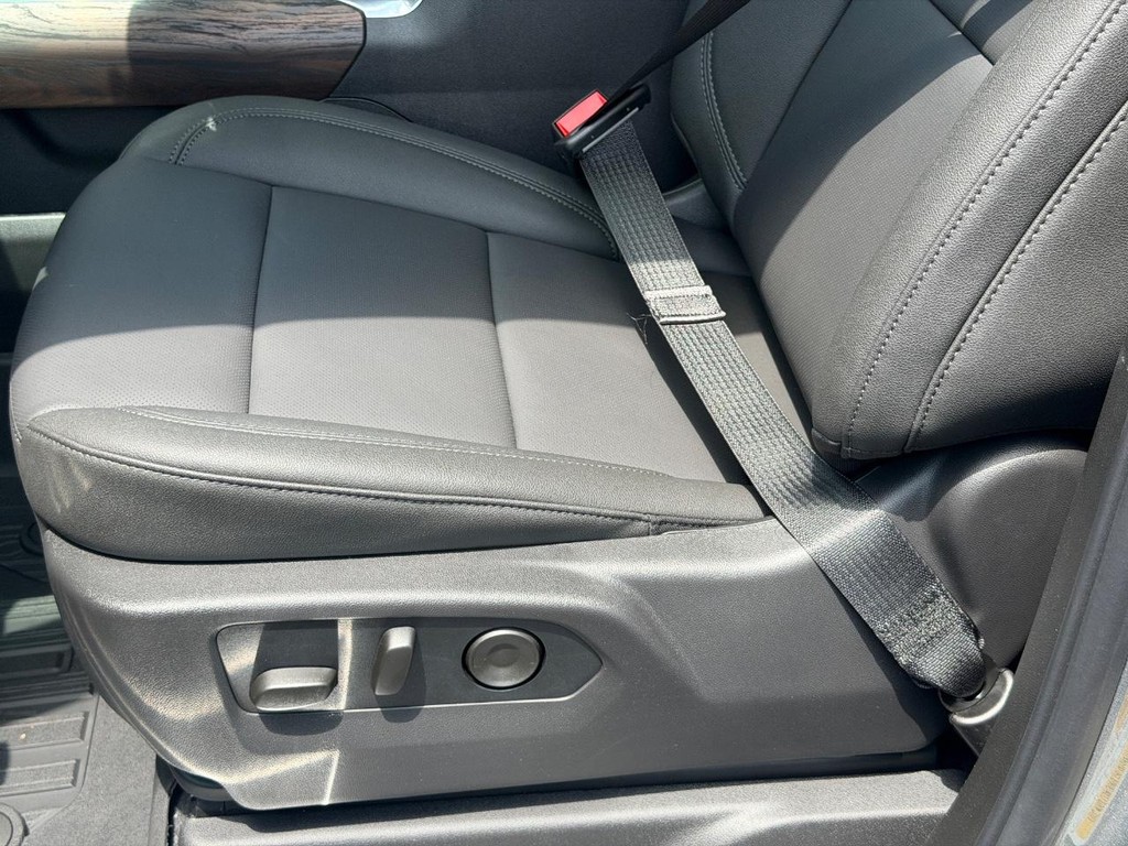 GMC Sierra 1500 Vehicle Image 17
