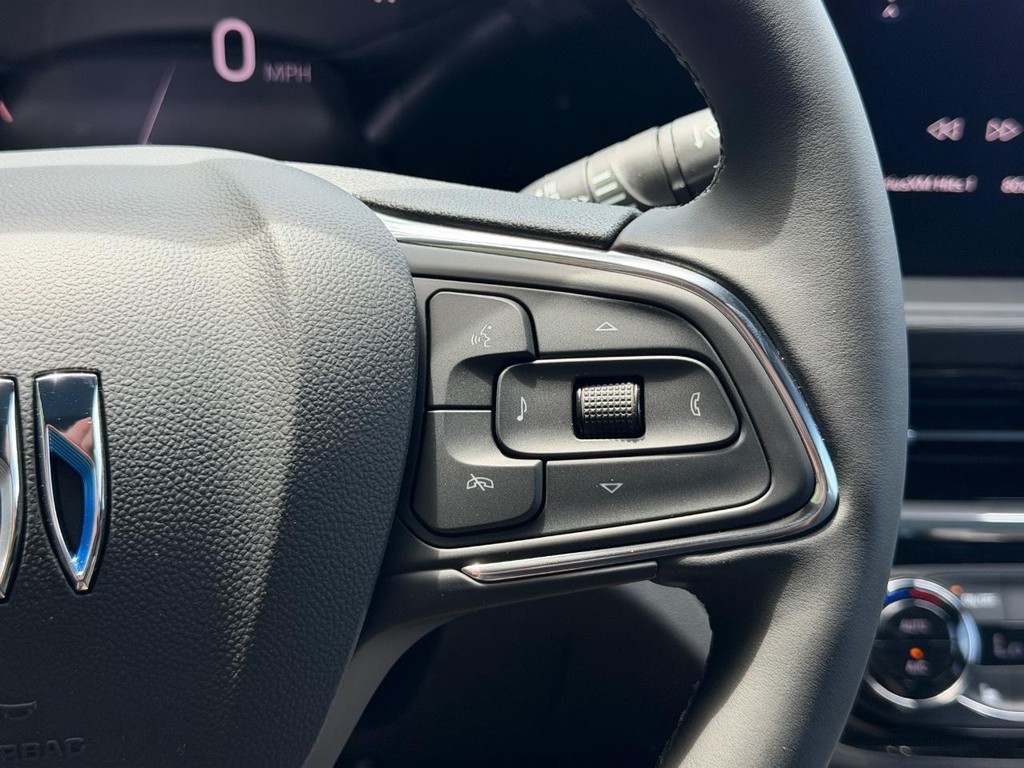 Buick Envista Vehicle Image 11