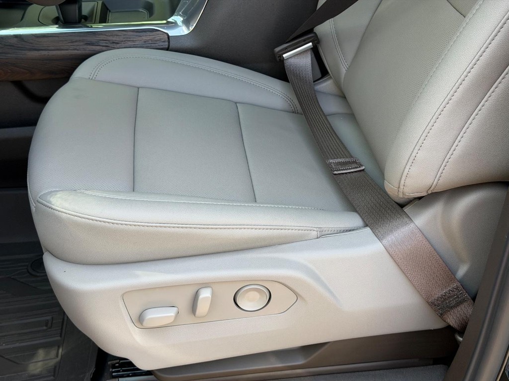 Buick Encore GX Vehicle Image 17