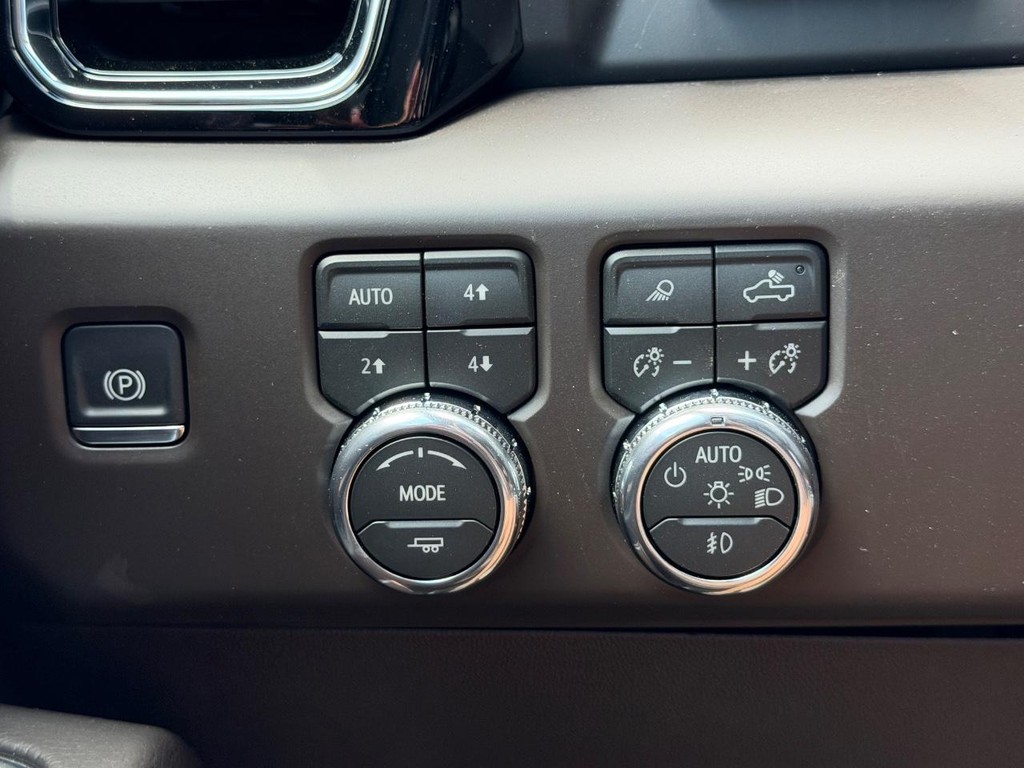 GMC Sierra 1500 Vehicle Image 12