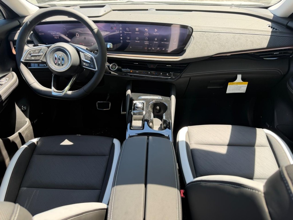 Buick Envision Vehicle Image 06