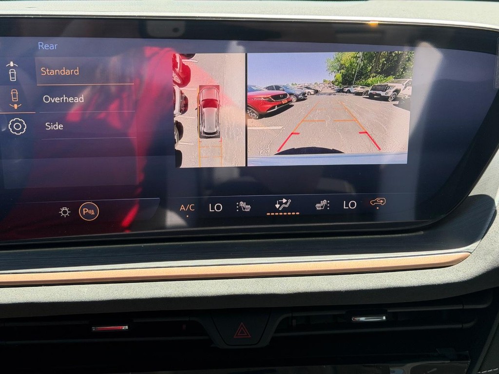 Buick Envision Vehicle Image 15