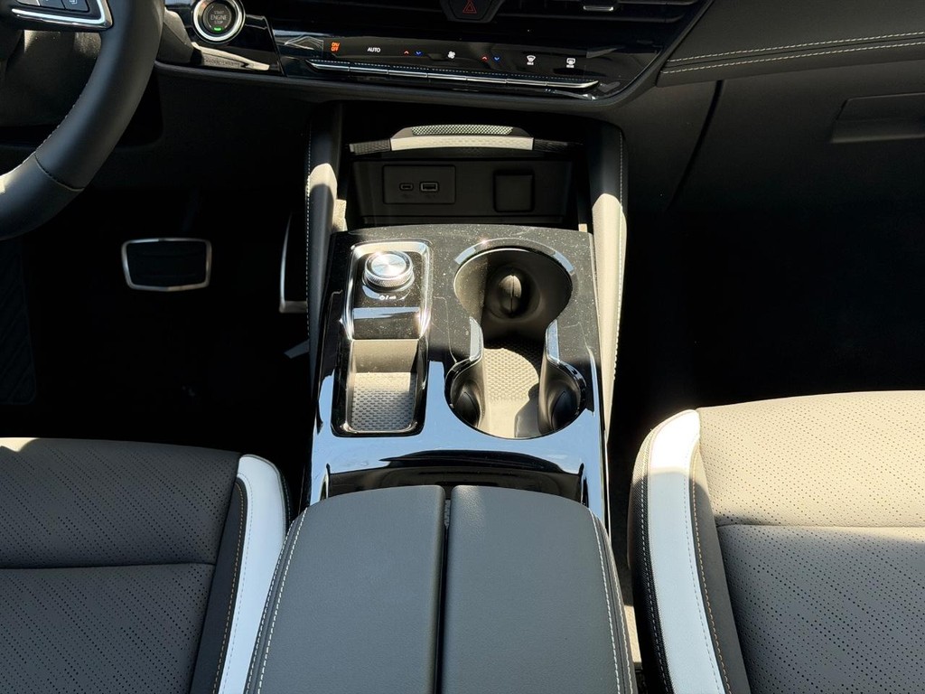 Buick Envision Vehicle Image 08