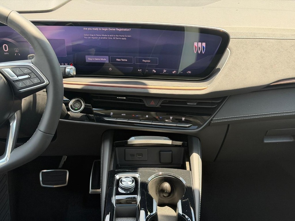 Buick Envision Vehicle Image 07