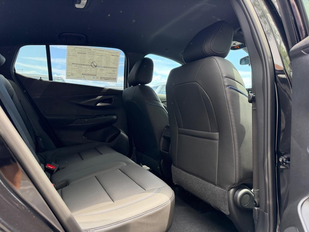Buick Envista Vehicle Image 04