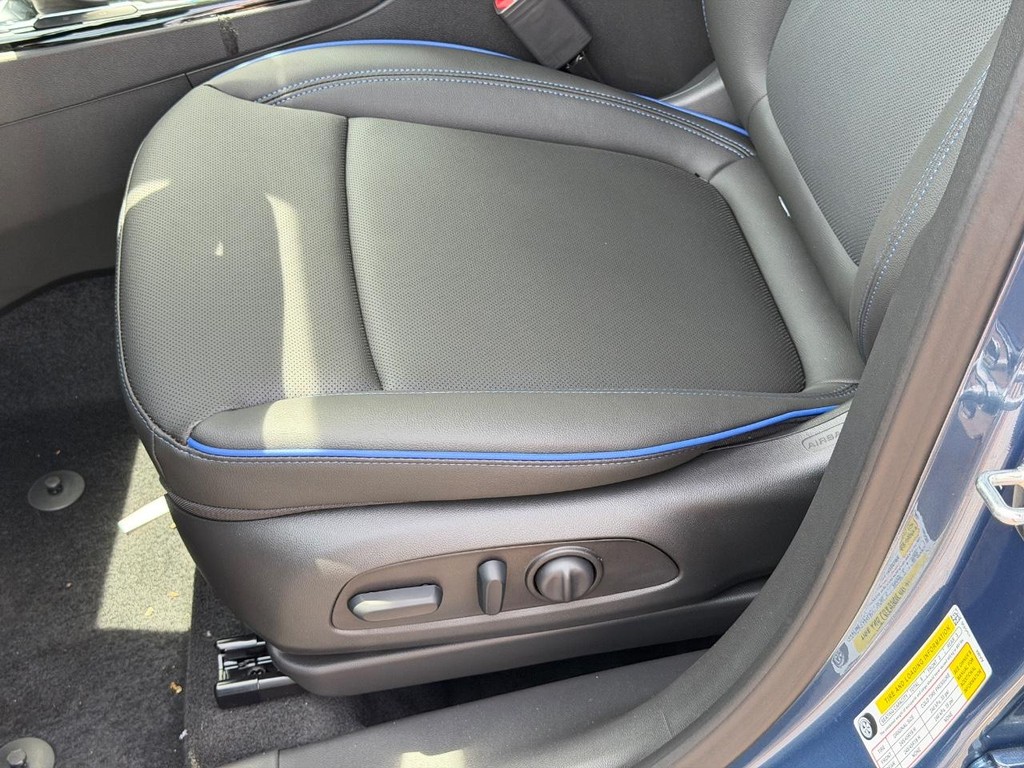 Buick Encore GX Vehicle Image 14