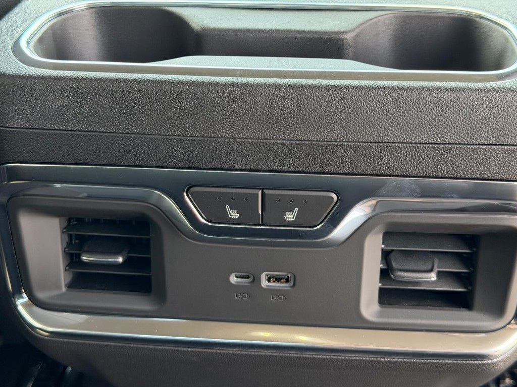 GMC Sierra 1500 Vehicle Image 09