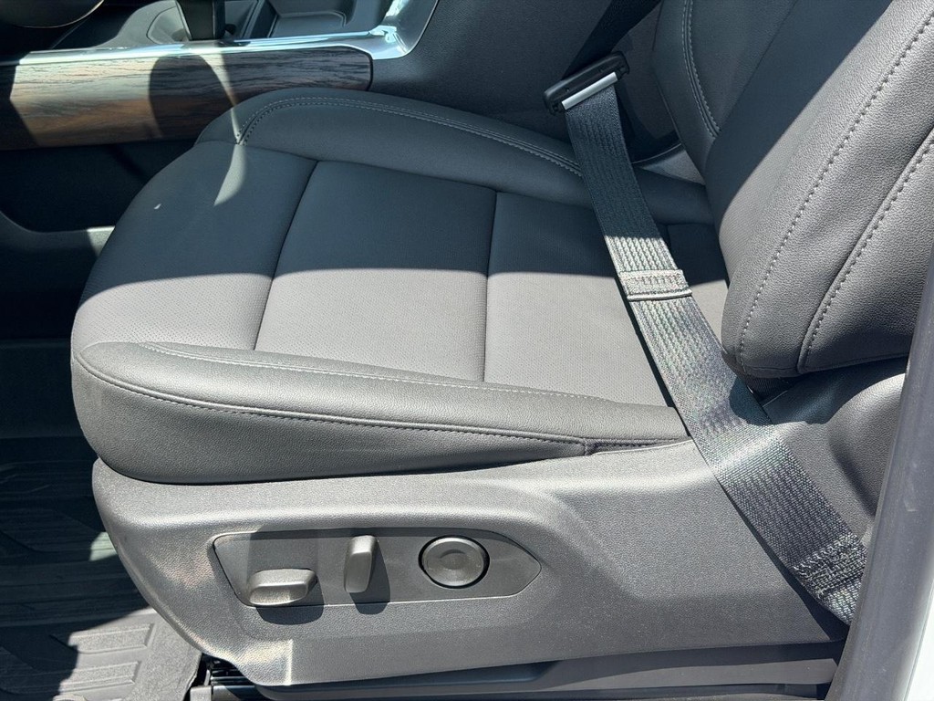 GMC Sierra 1500 Vehicle Image 17