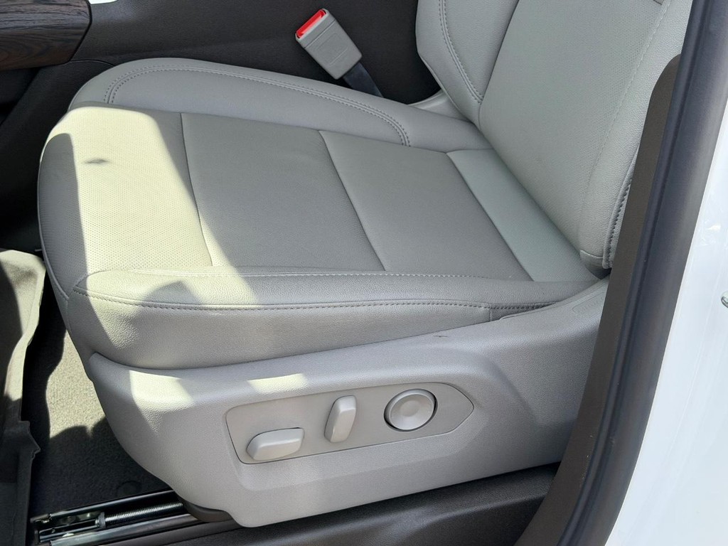 GMC Sierra 1500 Vehicle Image 16