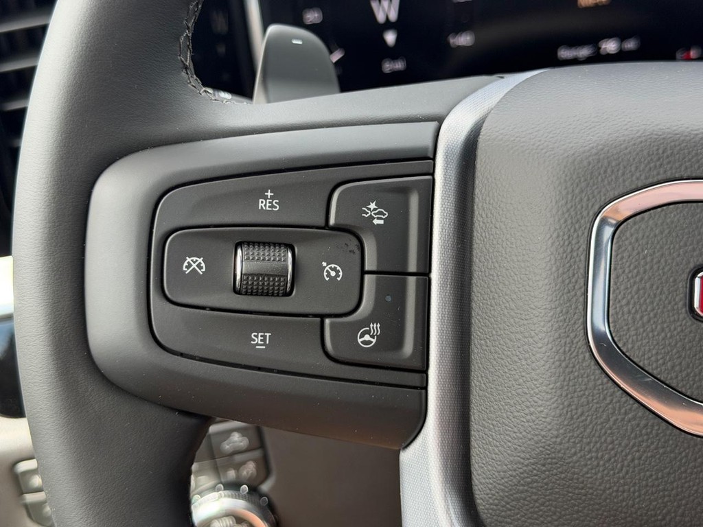 GMC Sierra 1500 Vehicle Image 12