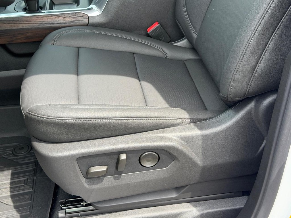 GMC Sierra 1500 Vehicle Image 16
