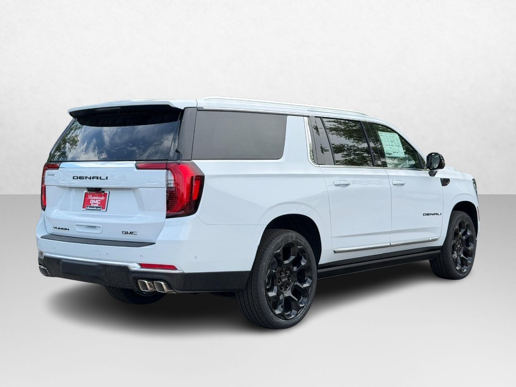 GMC Yukon XL Vehicle Image 03
