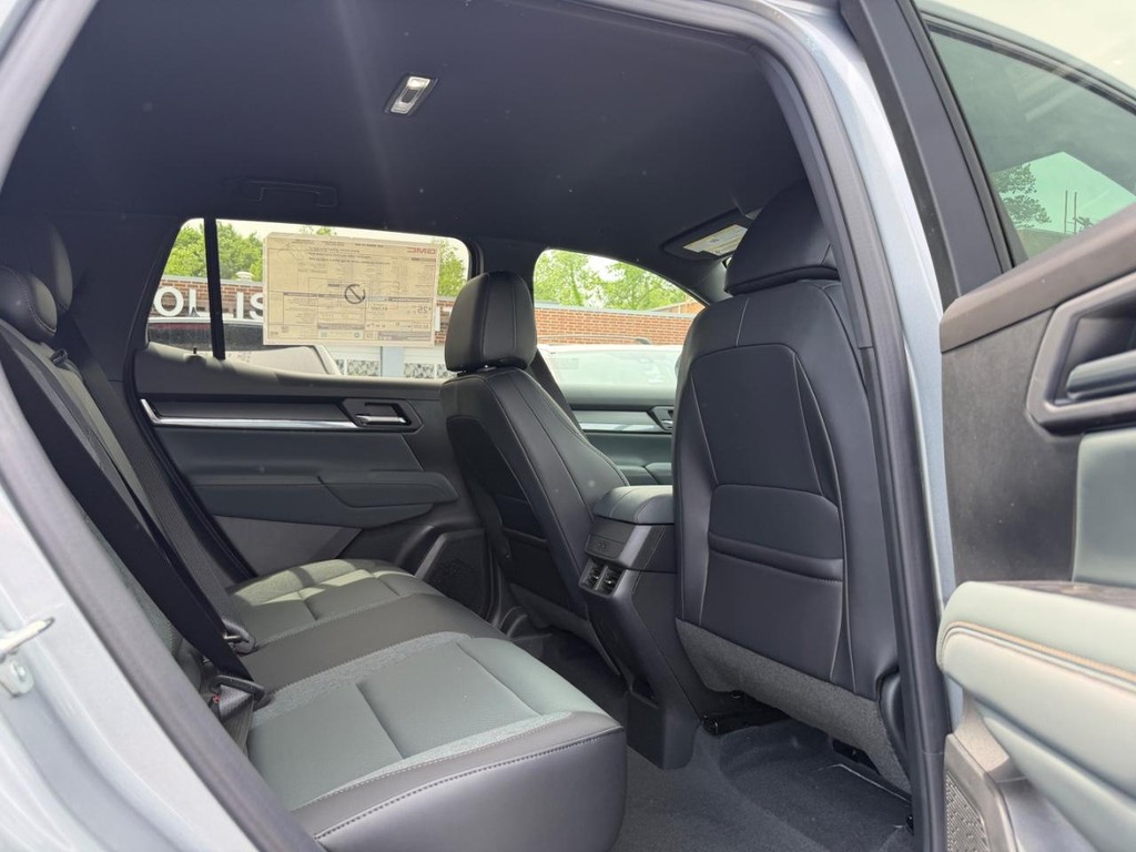 GMC Terrain Vehicle Image 04
