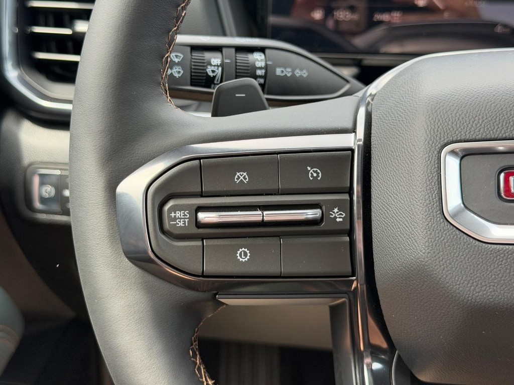 GMC Terrain Vehicle Image 10
