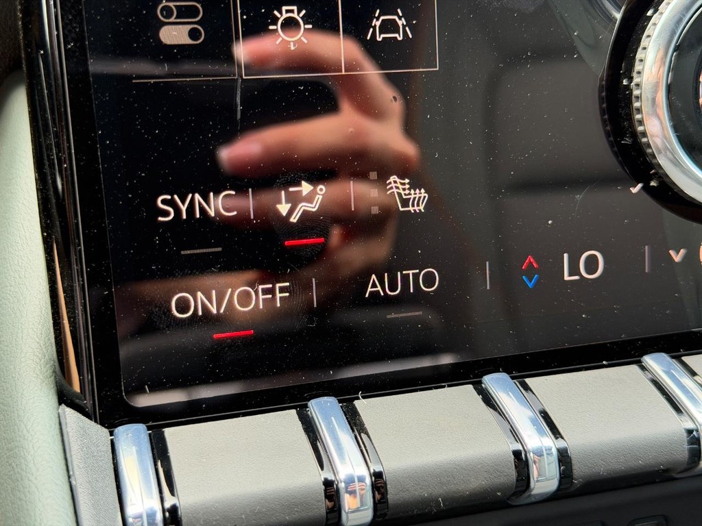 GMC Terrain Vehicle Image 13