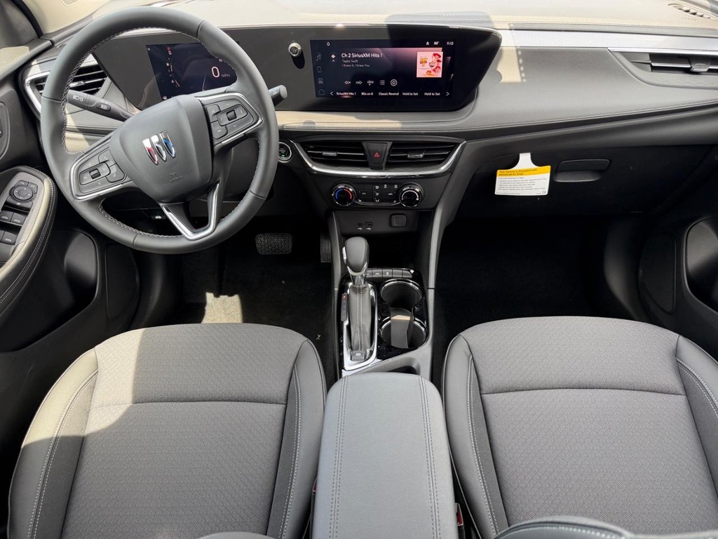 Buick Encore GX Vehicle Image 05