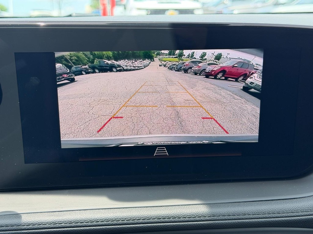 Buick Encore GX Vehicle Image 13
