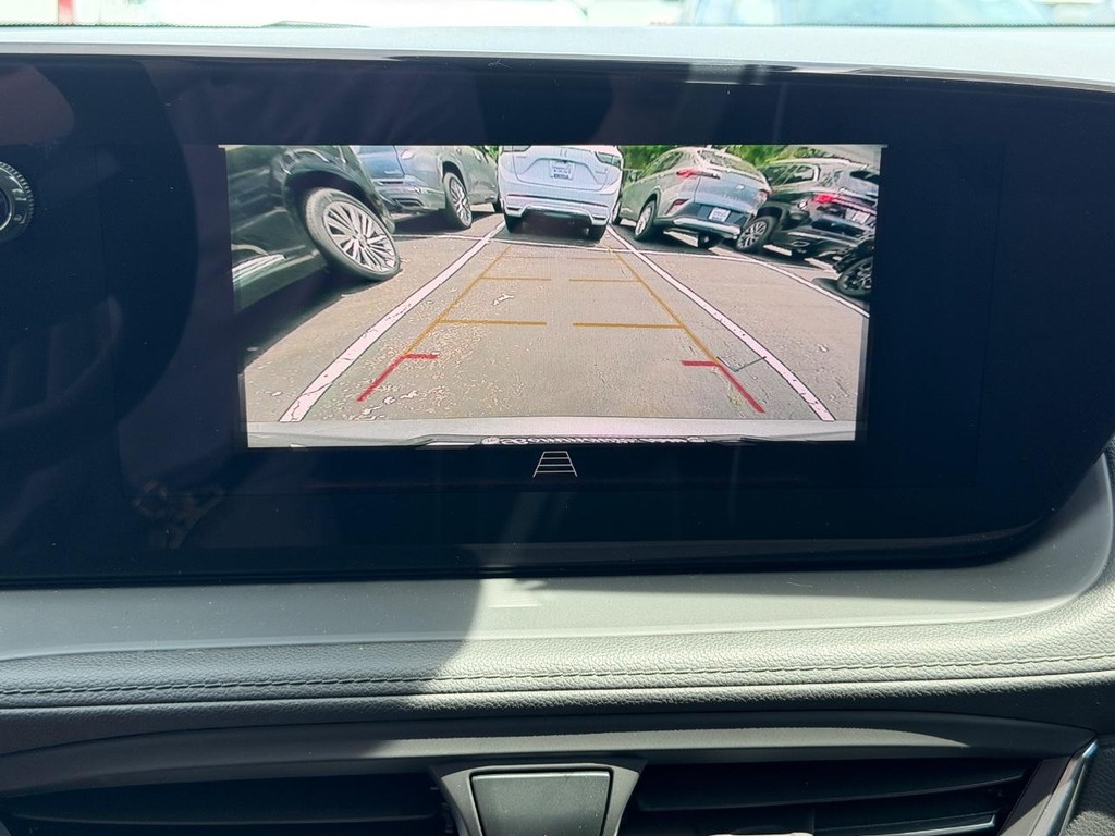 Buick Encore GX Vehicle Image 14