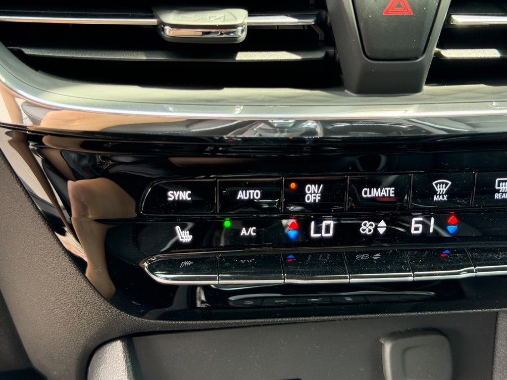 Buick Encore GX Vehicle Image 15