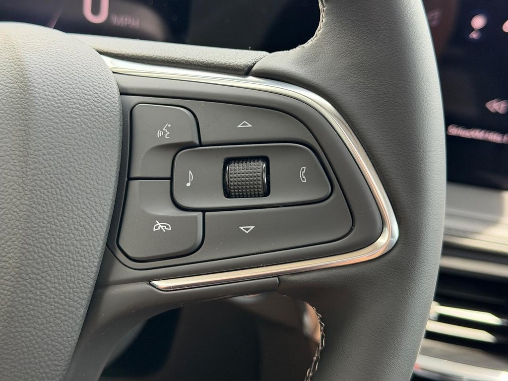 Buick Encore GX Vehicle Image 12