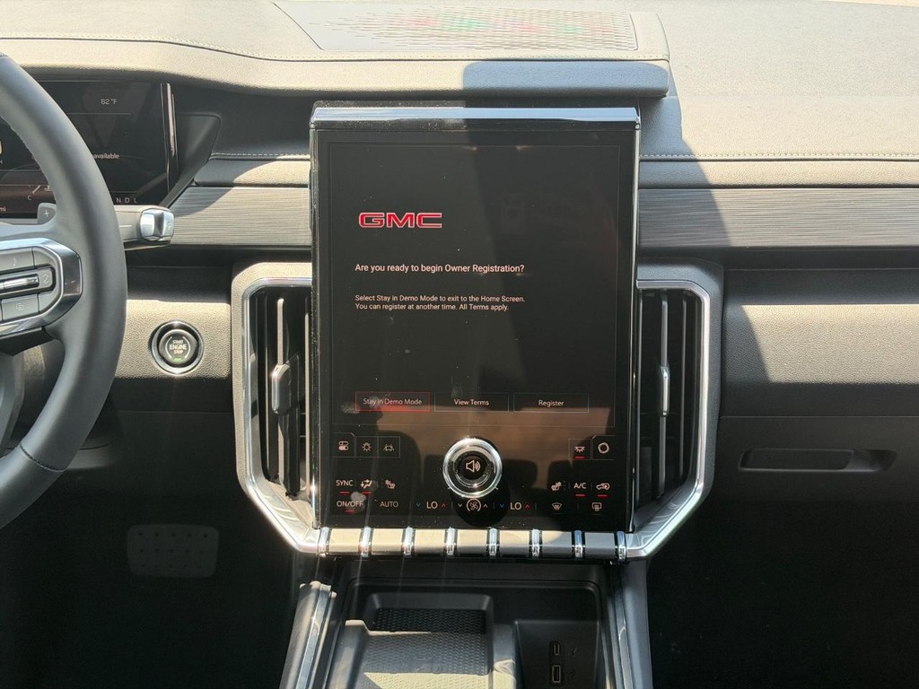 GMC Acadia Vehicle Image 08