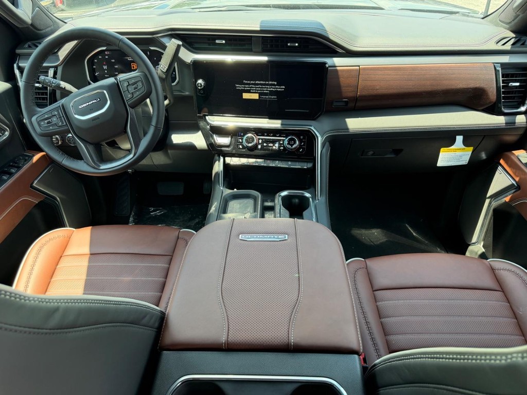 GMC Sierra 2500HD Vehicle Image 05