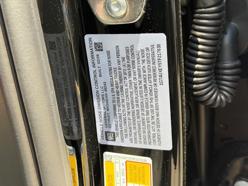 GMC Sierra 2500HD Vehicle Image 17