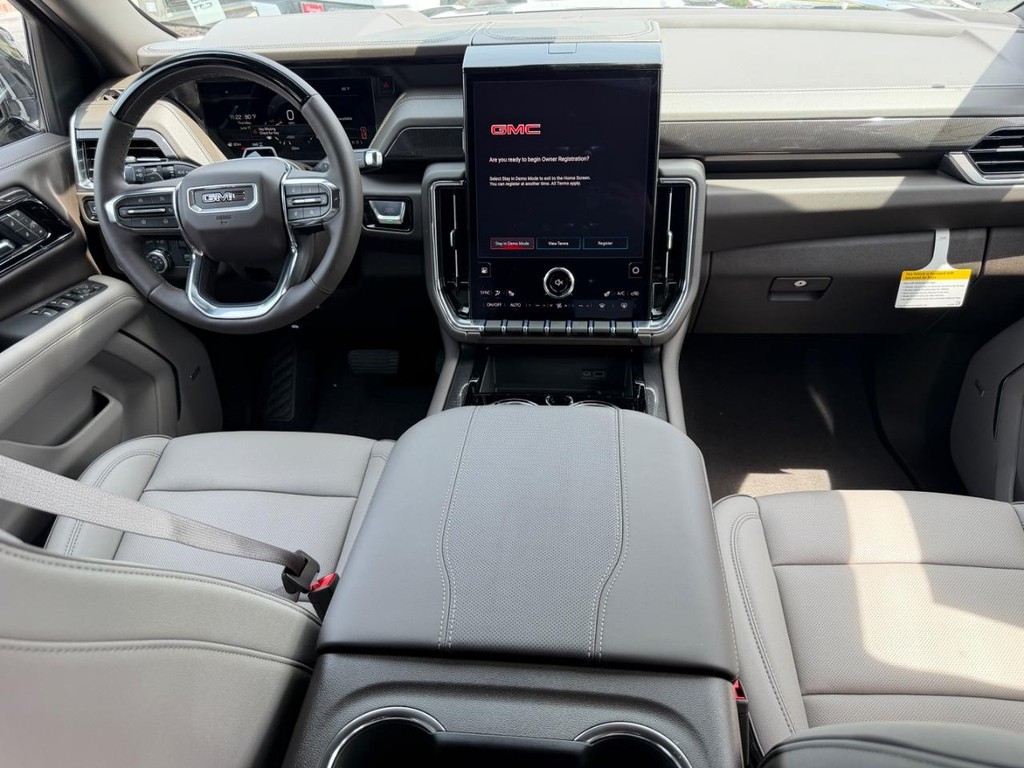 GMC Yukon Vehicle Image 06
