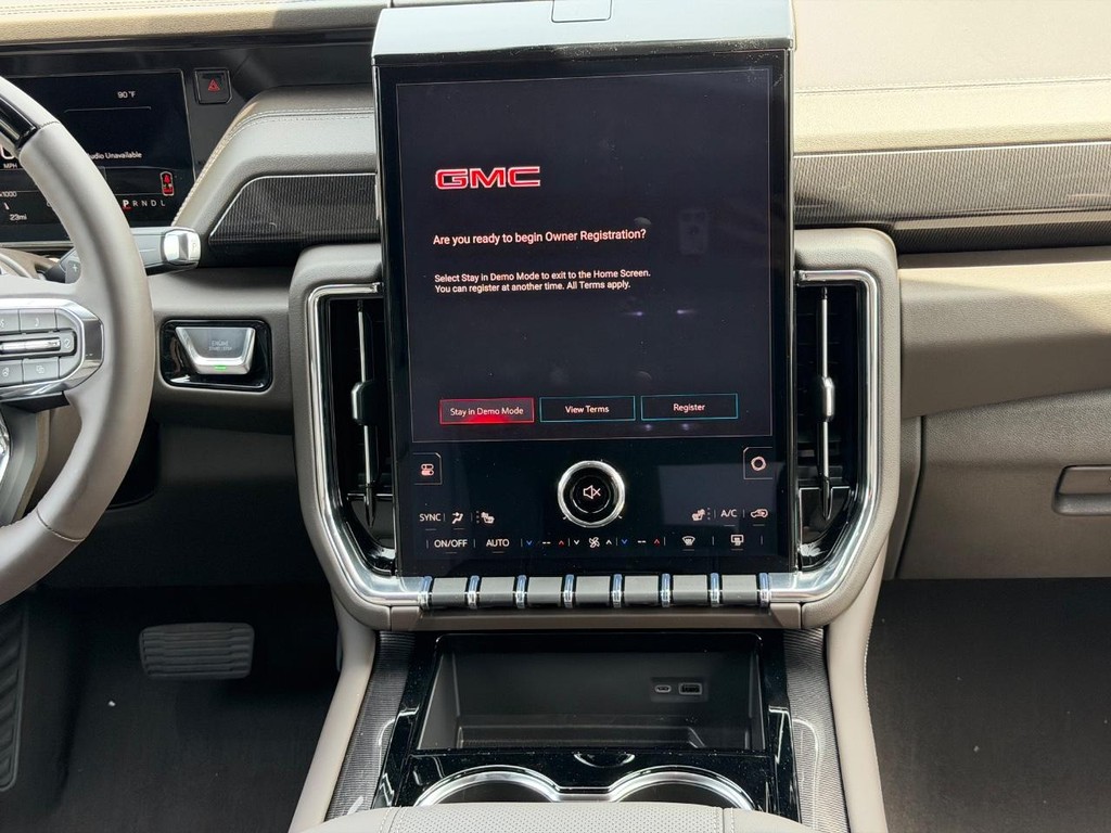 GMC Yukon Vehicle Image 08