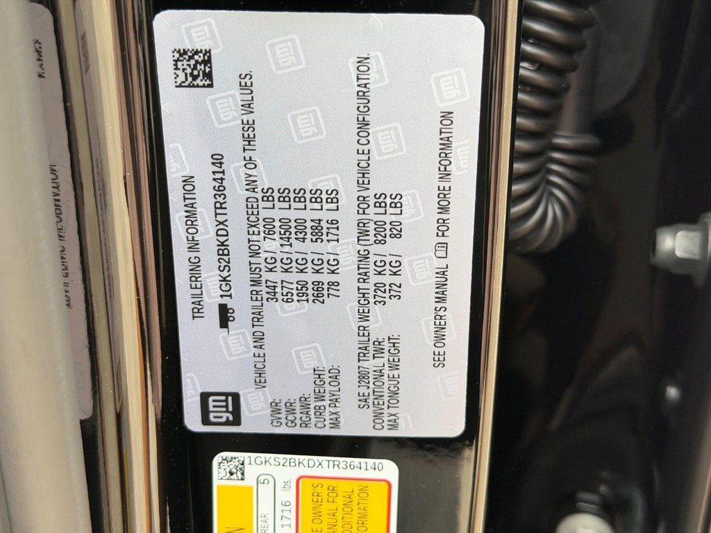 GMC Yukon Vehicle Image 16
