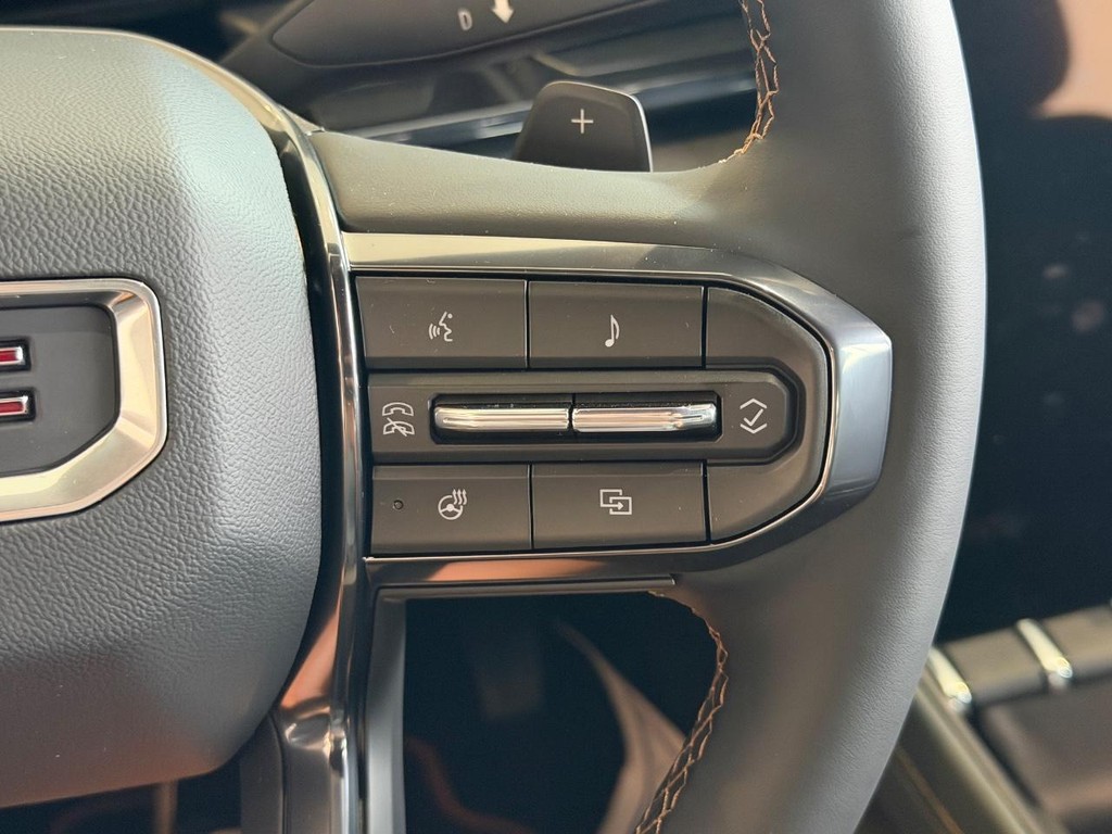 GMC Terrain Vehicle Image 12