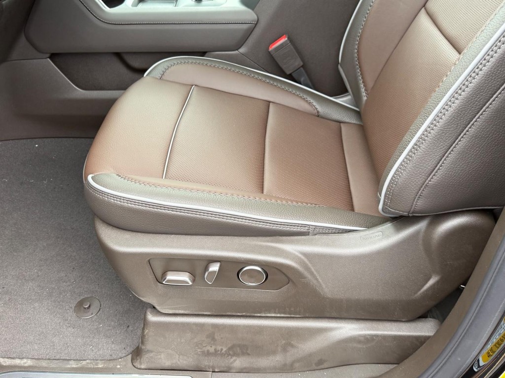 GMC Sierra 2500HD Vehicle Image 12