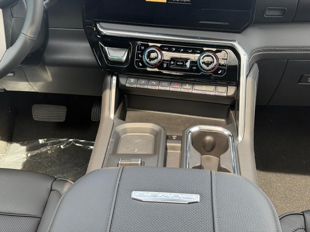 GMC Sierra 2500HD Vehicle Image 08