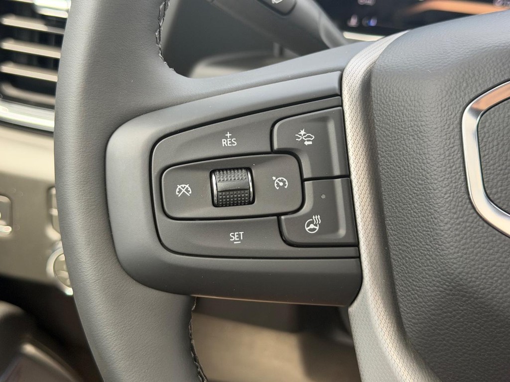 GMC Sierra 2500HD Vehicle Image 11