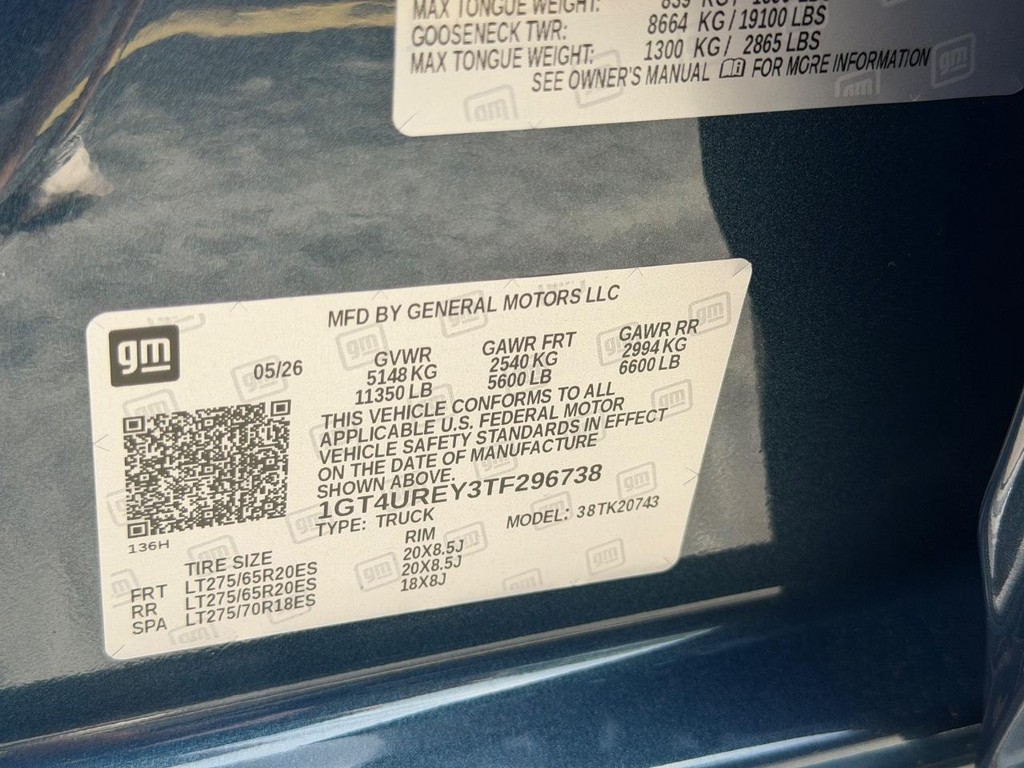 GMC Sierra 2500HD Vehicle Image 15