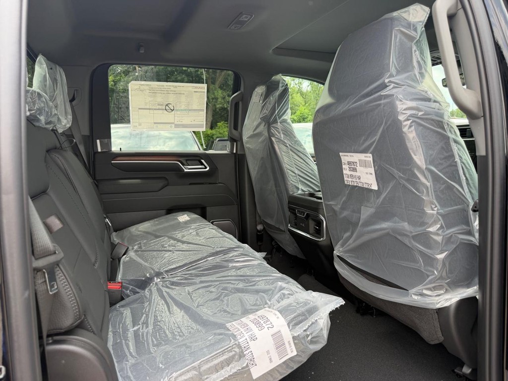 GMC Sierra 2500HD Vehicle Image 04