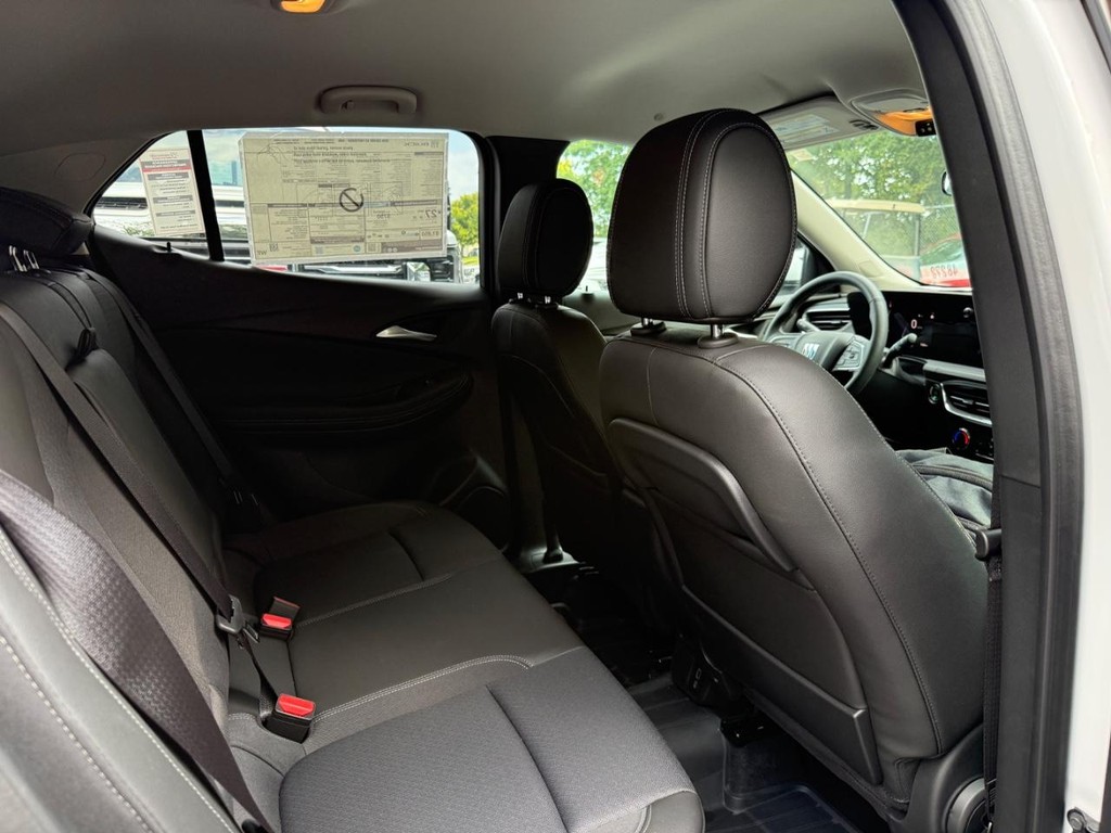 Buick Encore GX Vehicle Image 05
