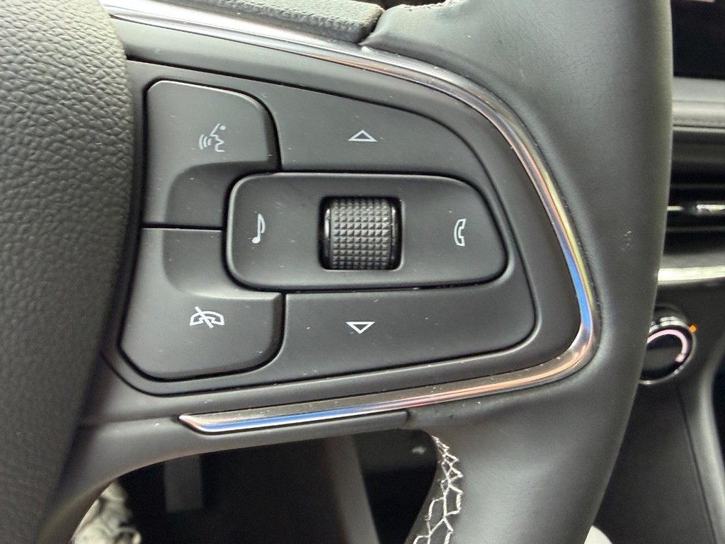 Buick Encore GX Vehicle Image 13